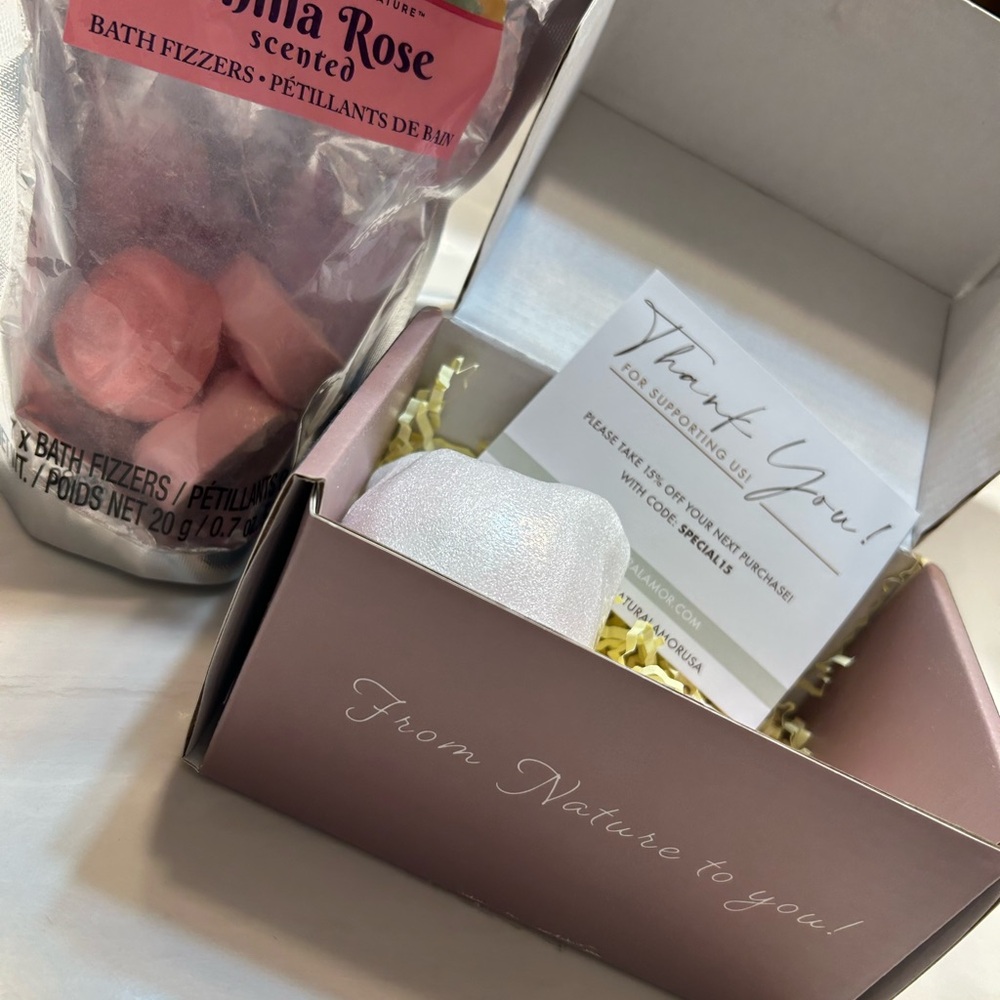 Roma Pink Bath Soak & Bubbles Gift Set